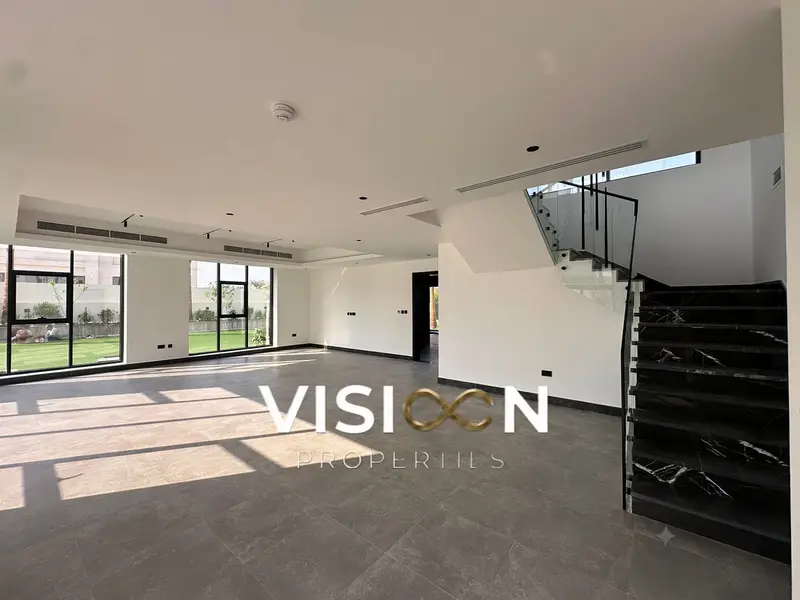 Elegant Interior| Private Pool| Modern Villa