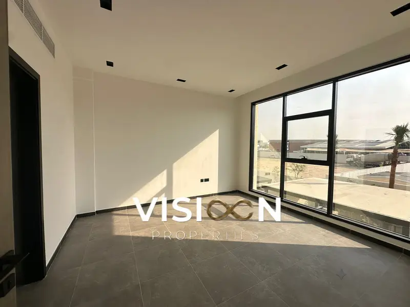 Elegant Interior| Private Pool| Modern Villa