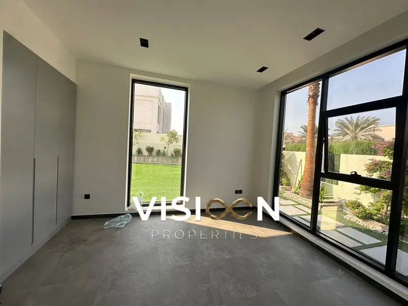 Elegant Interior| Private Pool| Modern Villa