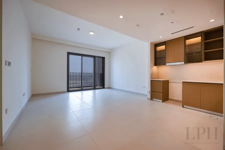 Prime Location | Community View | Modern Finishes