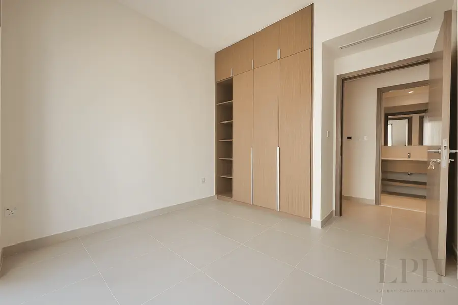 Prime Location | Community View | Modern Finishes