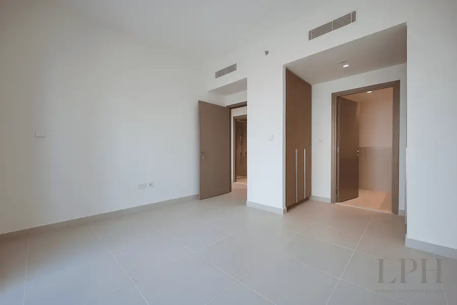 Prime Location | Community View | Modern Finishes