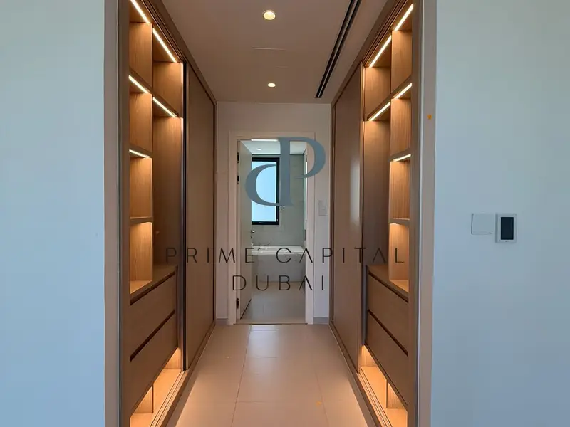 Luxury 4BR Townhouse | Private Garden | Rented