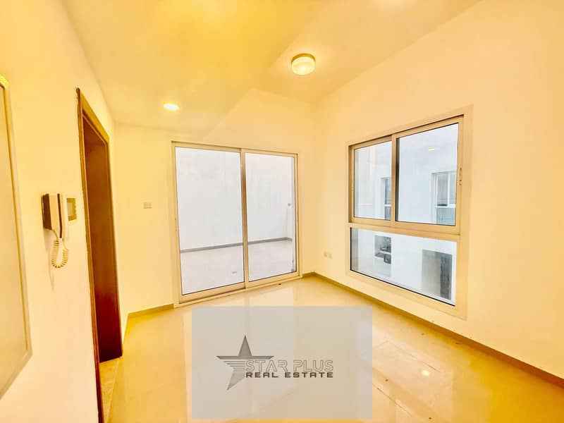 4 MASTER BEDROOM, 1 ROOM DOWN, 2 LIVING HALLS, SWIMMING POOL, READY TO MOVE