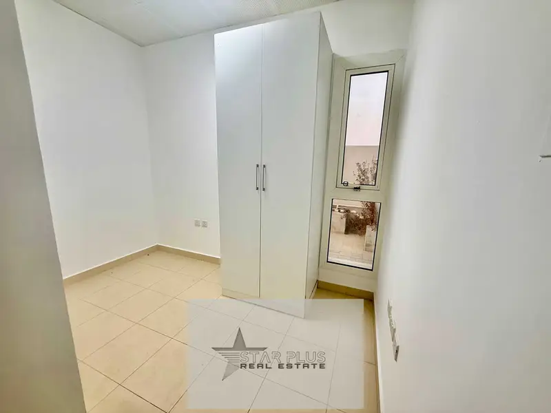4 MASTER BEDROOM, 1 ROOM DOWN, 2 LIVING HALLS, SWIMMING POOL, READY TO MOVE