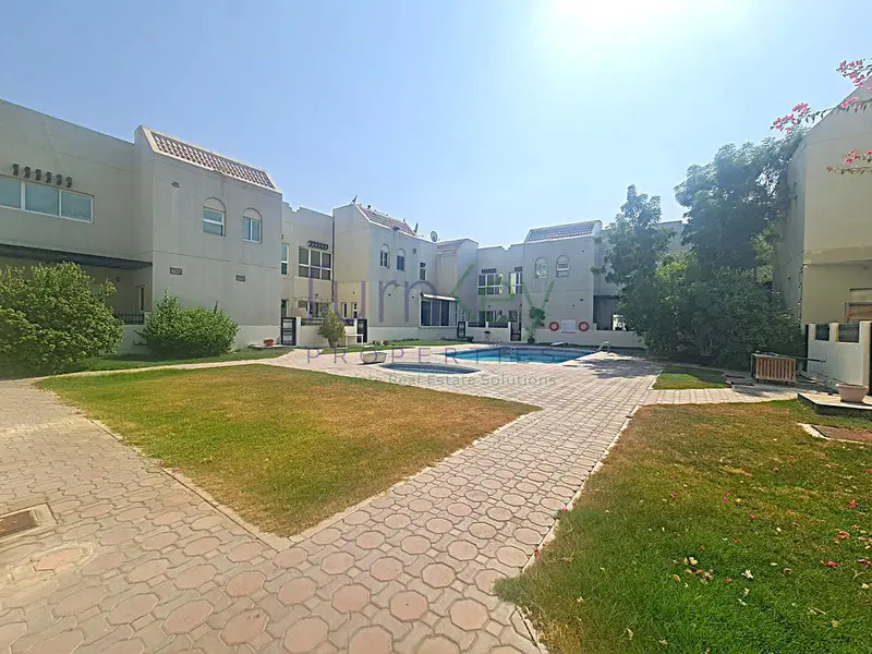 5Min To Beach & Burj Al Arab\5Bed+Maids+Study