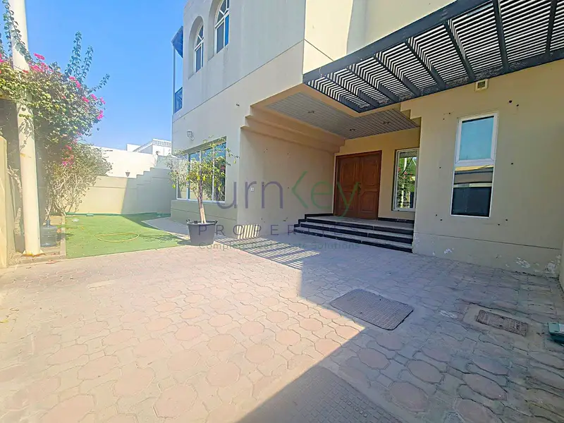5Min To Beach & Burj Al Arab\5Bed+Maids+Study