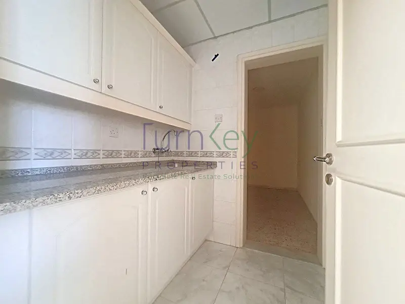 5Min To Beach & Burj Al Arab\5Bed+Maids+Study
