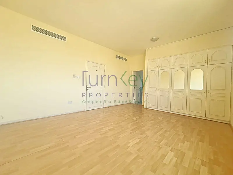 5Min To Beach & Burj Al Arab\5Bed+Maids+Study