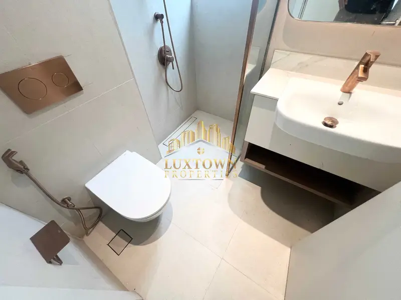 Brand New-Corner-Huge Garden-Premium Location
