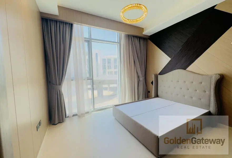 Elegantly Furnished | Canal View | 5-Star Living