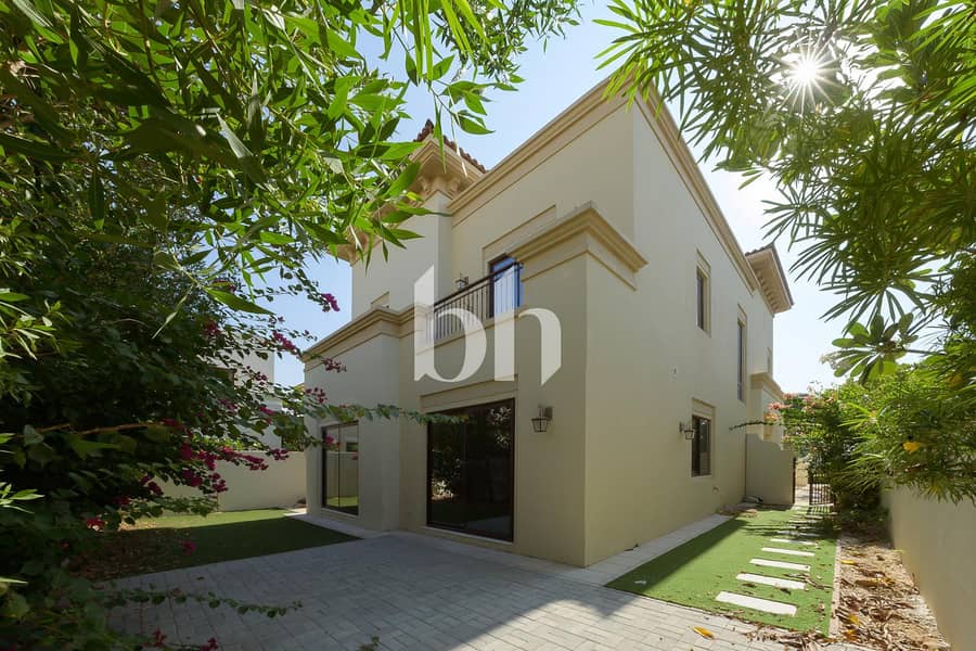 Next To The Park | Maids | Internal Location