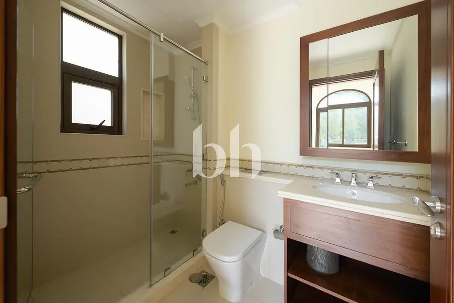 Next To The Park | Maids | Internal Location