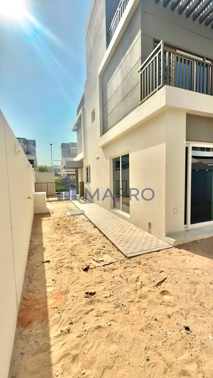 Stunning Corner 4BR Villa for Rent | Camelia, Damac Hills 2