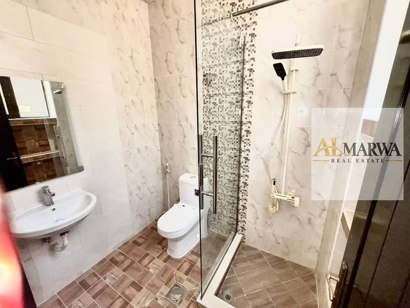 32 0dbc5d73-6f06-4193-a105-c08bf3aec9bf. jpeg