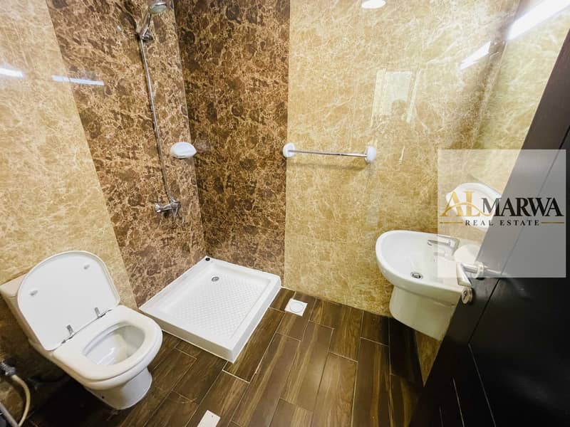12 afa03af2-79cd-4d4d-8c11-6de383dbfa09. jpg