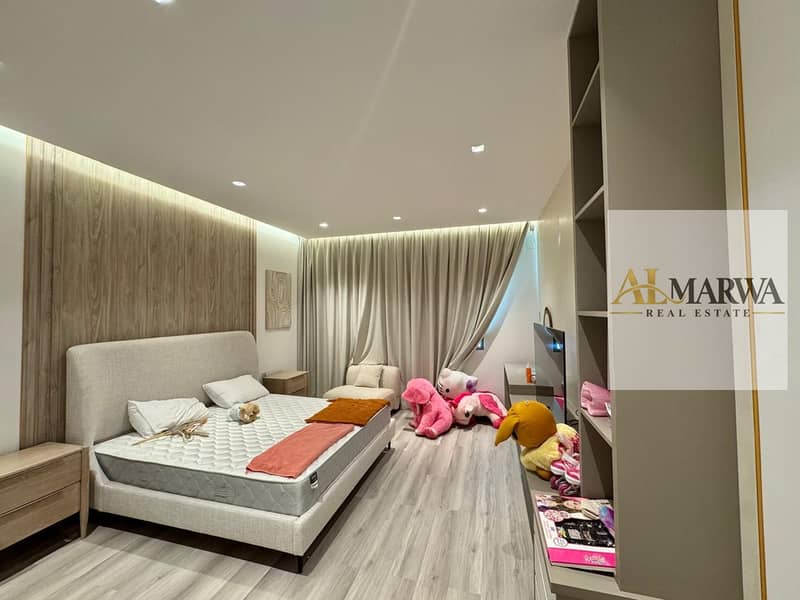 7 ceb3e60b-47dc-4387-91a2-48bcc6e7a740. jpg
