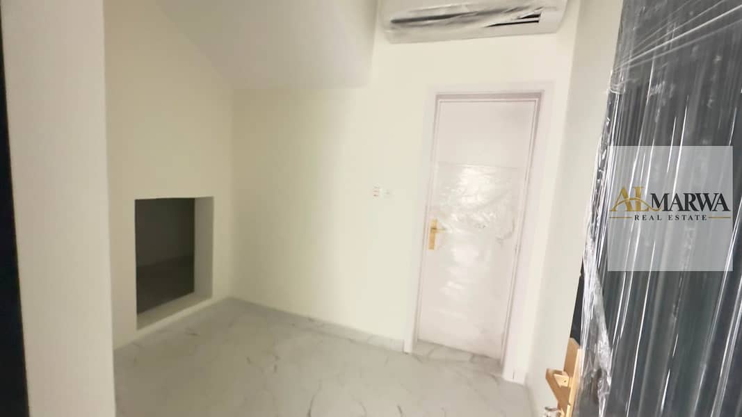 11 0a08b422-205e-4dd9-ae8d-1f1199710d62. jpeg
