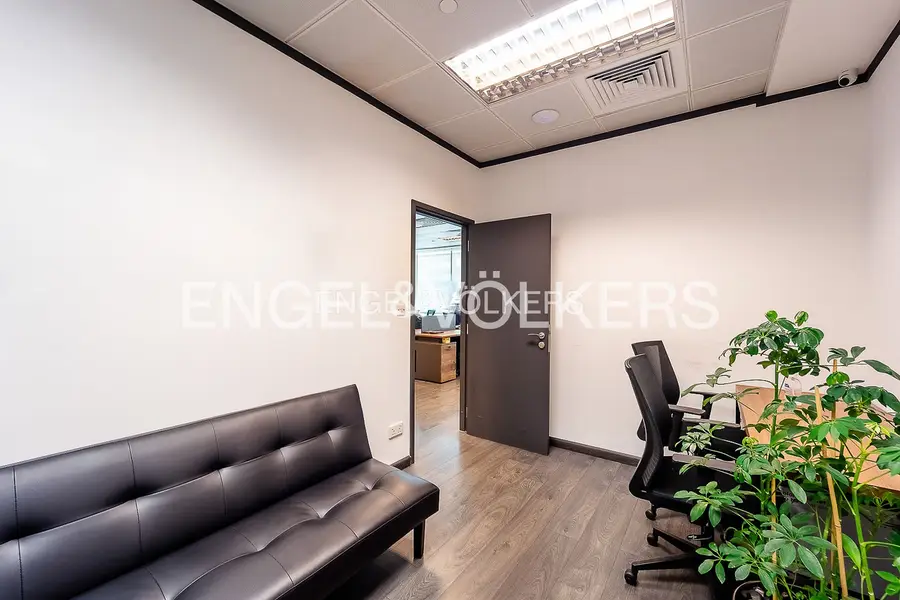 Furnished I Open Space I Bright I Spacious