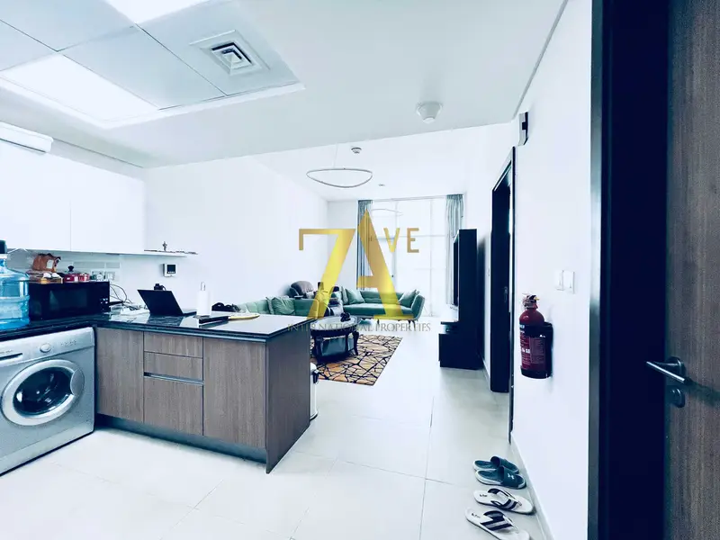 FULLY FURNISHED | 2 CAR PARK | CHILLER FREE | LARGEST LAYOUT | COMMUNITY FACING