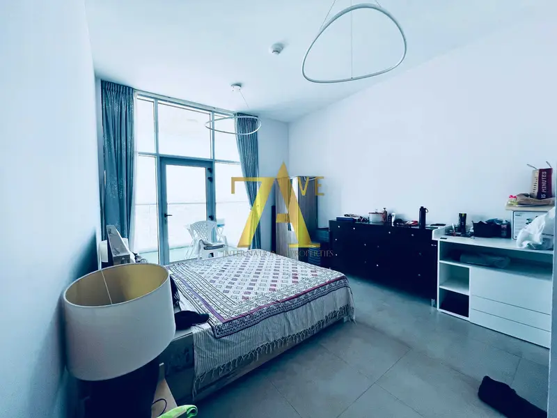 FULLY FURNISHED | 2 CAR PARK | CHILLER FREE | LARGEST LAYOUT | COMMUNITY FACING