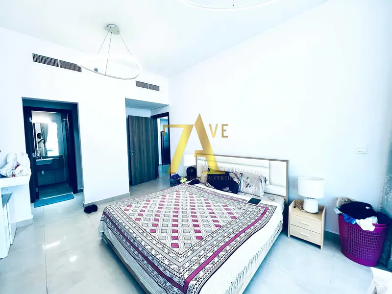 FULLY FURNISHED | 2 CAR PARK | CHILLER FREE | LARGEST LAYOUT | COMMUNITY FACING