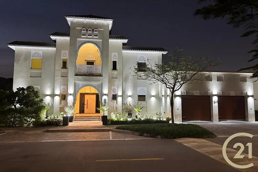Large Corner Plot | Fully Upgraded | Best Location