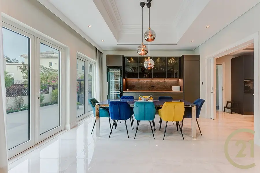 Large Corner Plot | Fully Upgraded | Best Location