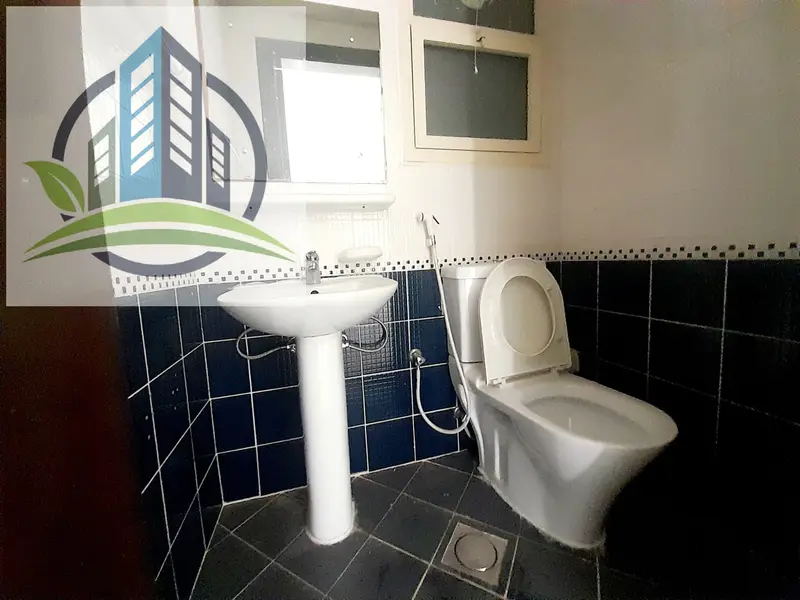 Close to Park-2Bhk Available -Rent 52 -Balcony
