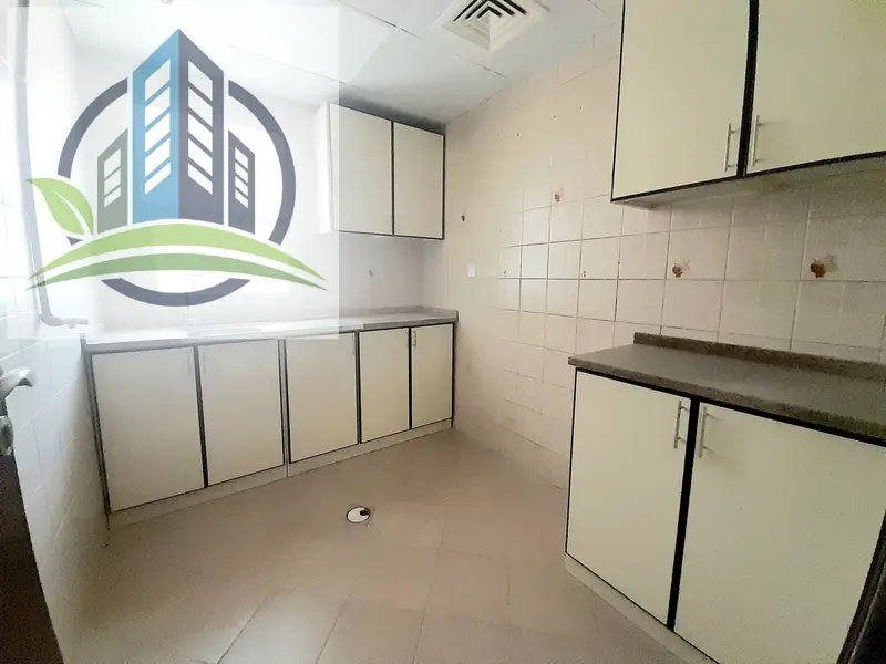 Close to Park-2Bhk Available -Rent 52 -Balcony