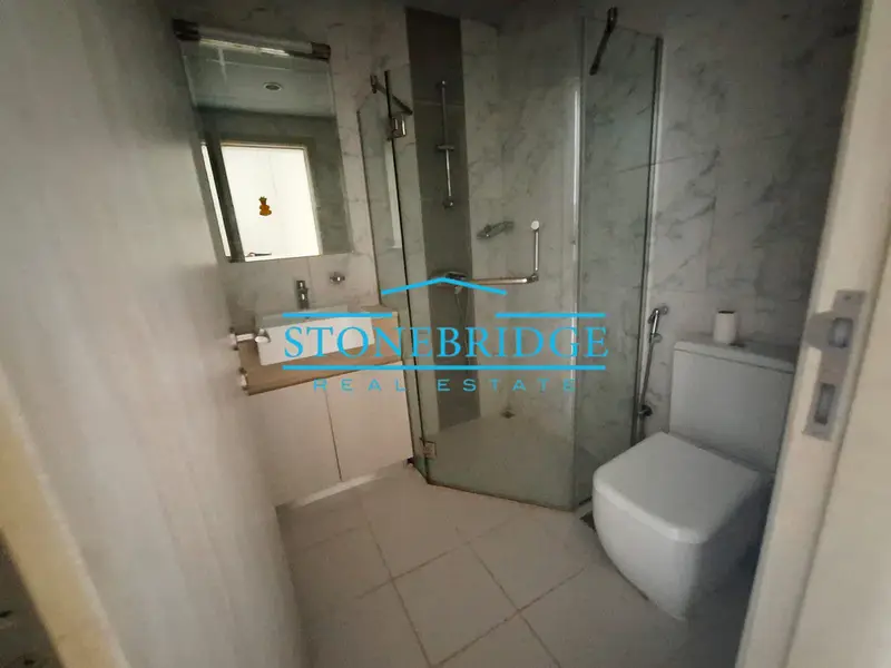 High-Ceiling 1BR | Afnan 3 | City & Road View | Open-Plan Layout
