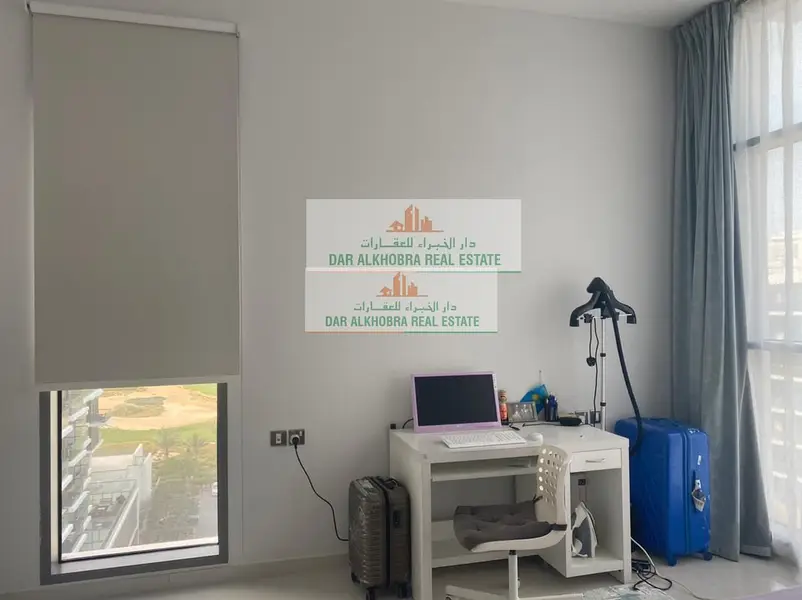 Furnished 1BR Apartment | Loreto 1A | Park & City Views | Balcony Access