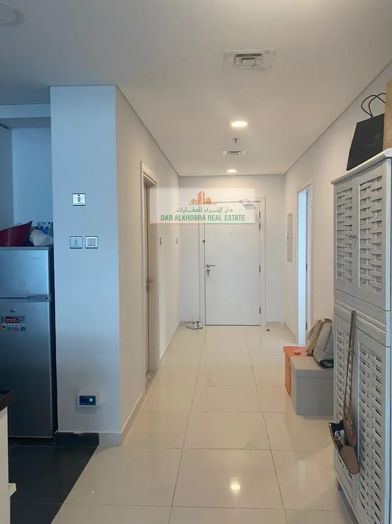 Furnished 1BR Apartment | Loreto 1A | Park & City Views | Balcony Access