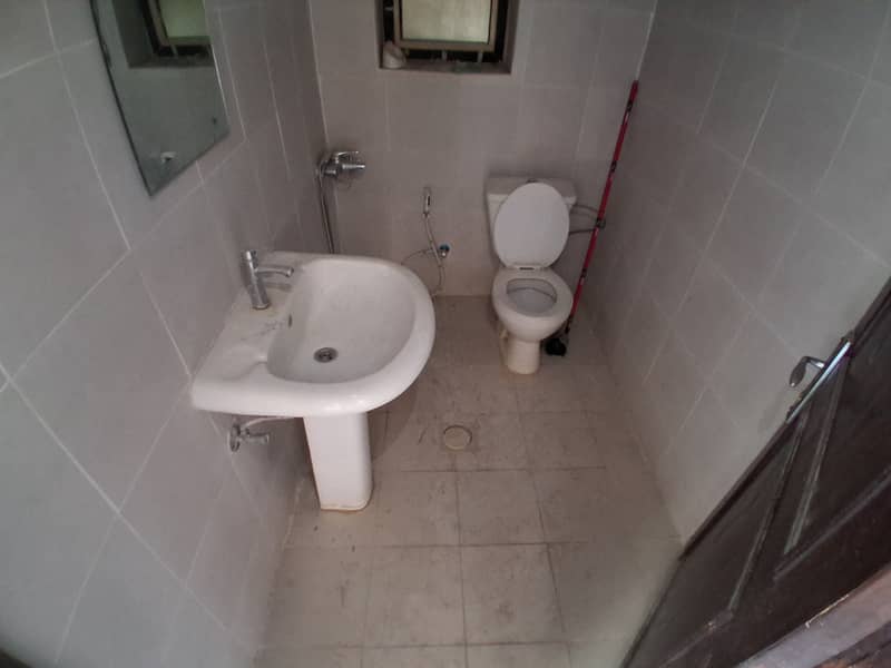 8 25455. jpg
