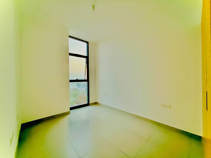 10 1000768038. jpg