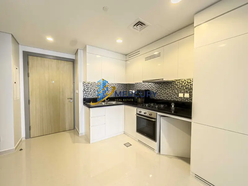 With Study Room | Vacant n Pristine | High Floor