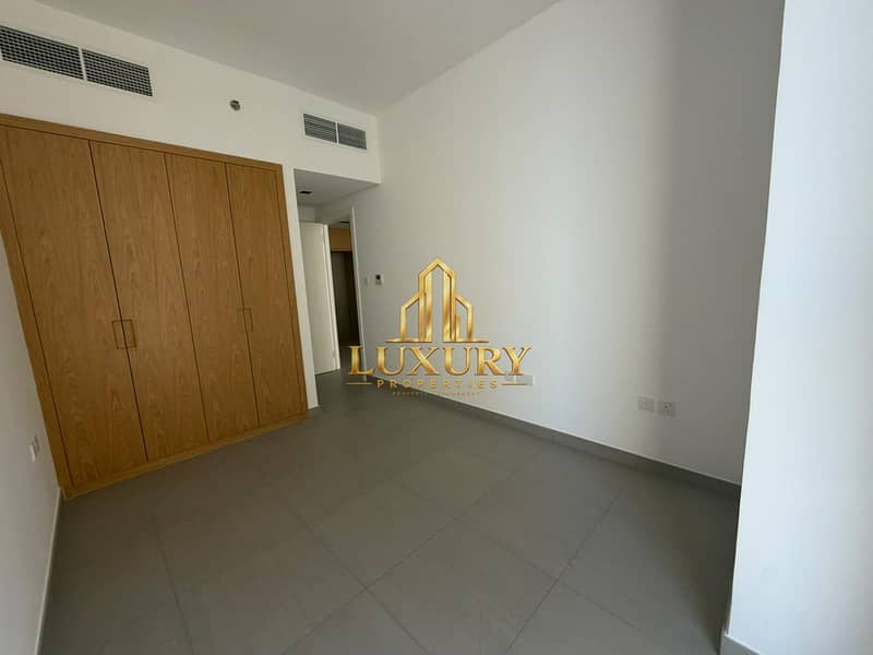 7 HOT DEAL | LAVISH ONE BHK AVAILABLE | WITH ALL AMENITIES