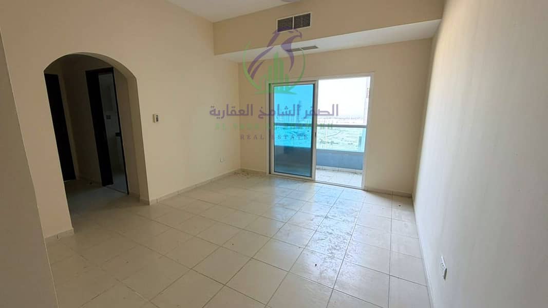 2 apartment-for-rent-1-bedroom-almmzr-alsharqh-living-room-05. jpg