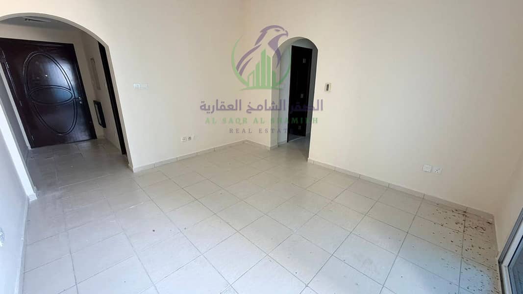 6 apartment-for-rent-1-bedroom-almmzr-alsharqh-living-room-04. jpg