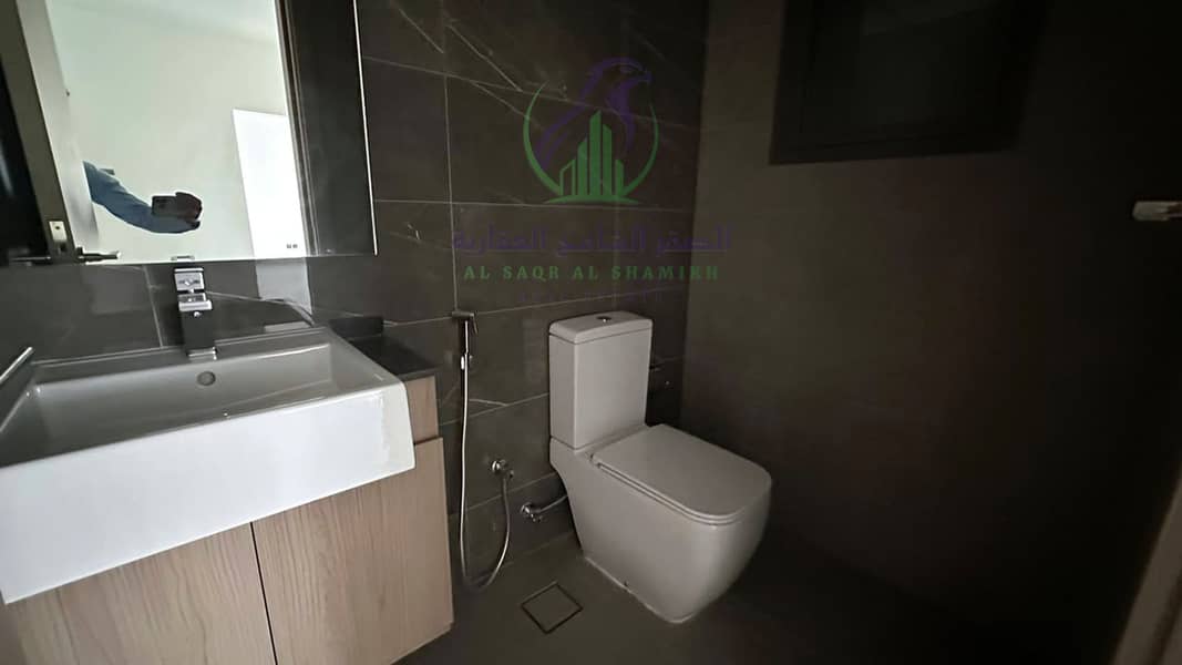 27 apartment-for-rent-4-bedroom-almjaz-3-alsharqh-property-14. jpg