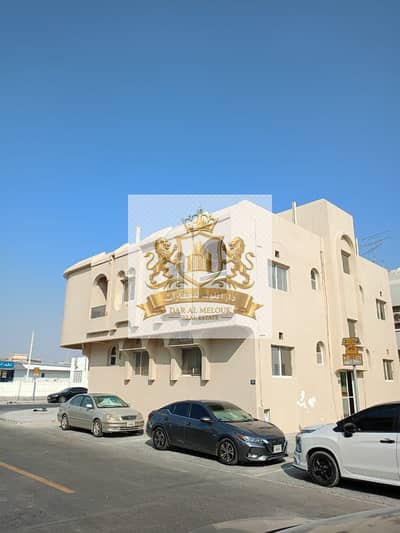 Building in vendita a Al Yarmook, Sharjah - ير. jpeg