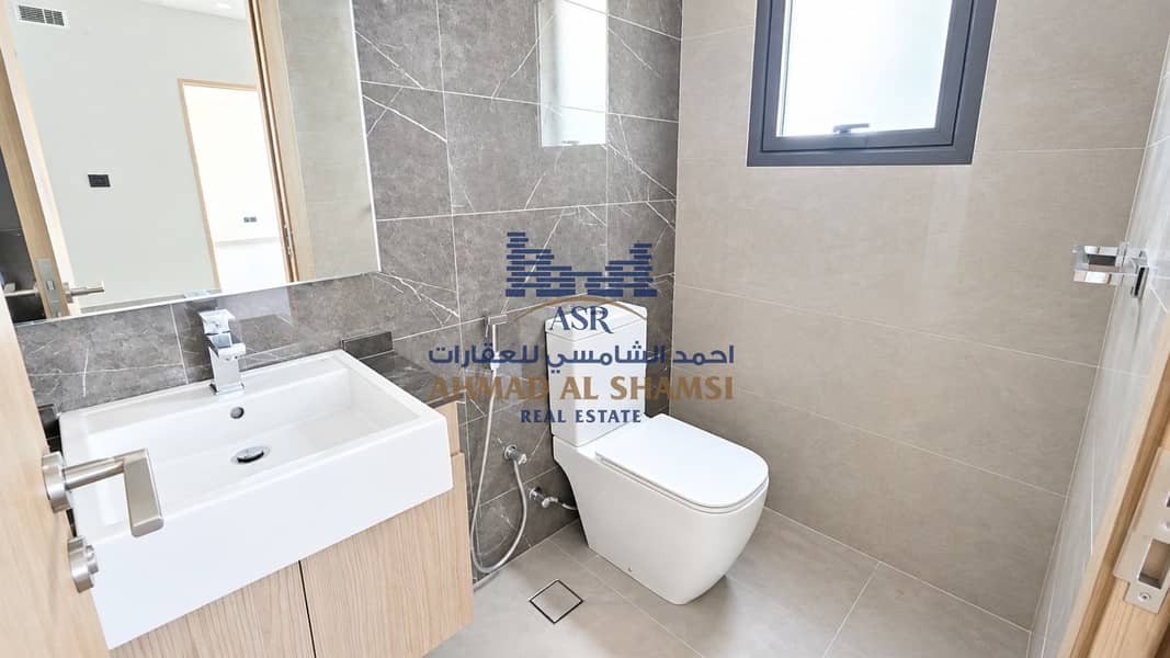 23 de62cf50-9ef6-47f3-8e49-71f8d1a3204b. jpg