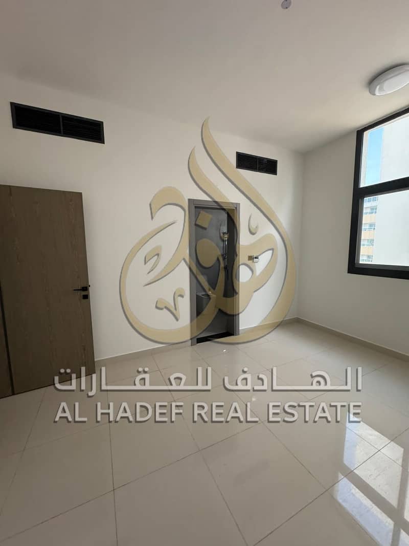 6 WhatsApp Image 2026-10-15 at 13.09. 03 (1). jpeg