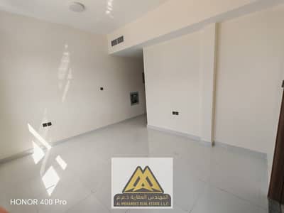 Studio for Rent in Al Jurf, Ajman - WhatsApp Image 2026-10-17 at 8.28. 57 AM. jpeg Studio for Rent in Al Jurf, Ajman - WhatsApp Image 2026-10-17 at 8.28. 57 AM. jpeg