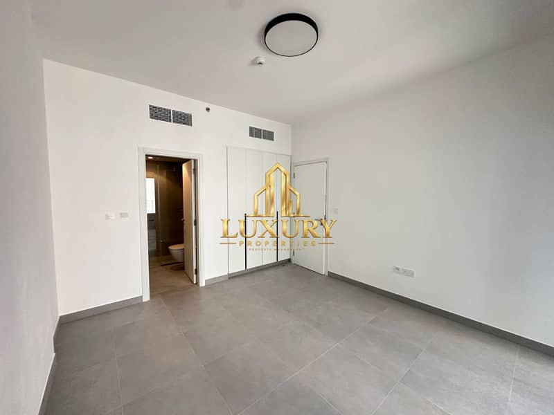 11 LUXURY LIVING AT ITS FINEST | BRAND-NEW 1 BEDROOM APARTMENT