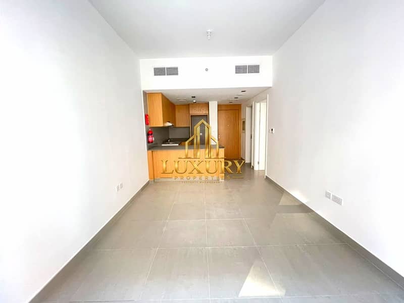 11 Spacious 1 BHK Apartment in Al Mamsha | 2 Washrooms | AED 43,500 Yearly | 4 Installments