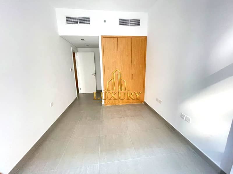 17 Spacious 1 BHK Apartment in Al Mamsha | 2 Washrooms | AED 43,500 Yearly | 4 Installments