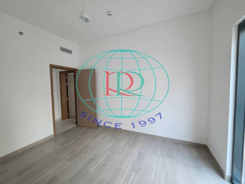 16 bd0563b5-1abc-41b5-a79d-29162faf7c4b. jpeg