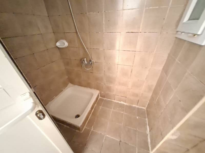 5 1049. jpg