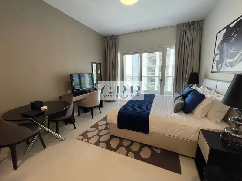 Chiller Free | Fully Furnished | Prime Location